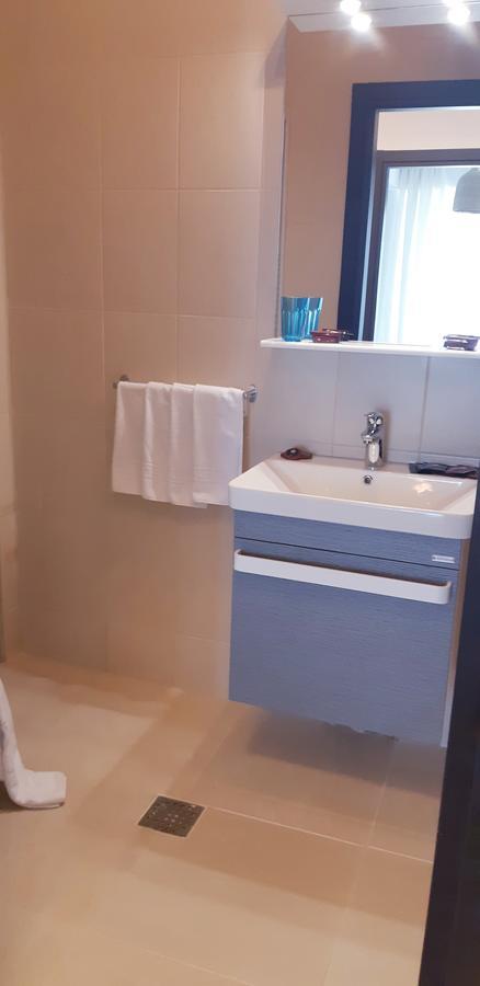 Apartment Summerland Mamaia Extérieur photo